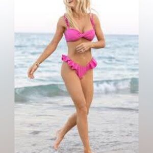 Jess Southern by Gianni Bini Sz M Hot Pink Bikini twist top ruffled bottoms NWT